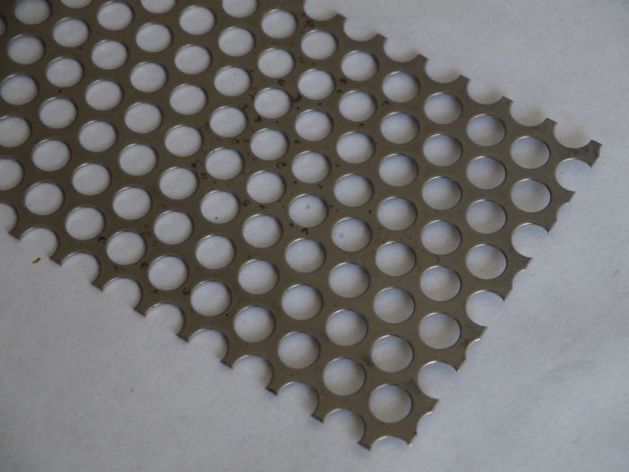 Lamina perforada